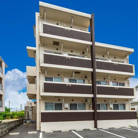 Hotel Mr.Kinjo In Tonoshiro Miyara Eksteriør billede